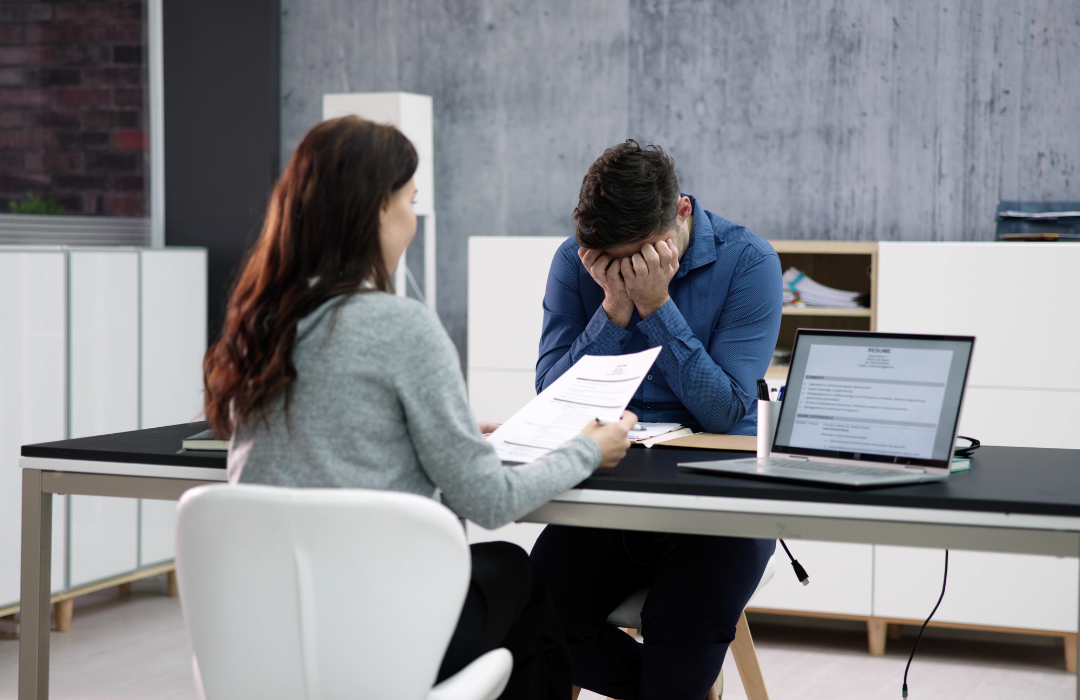 alt="employee under grievance and disciplinary"